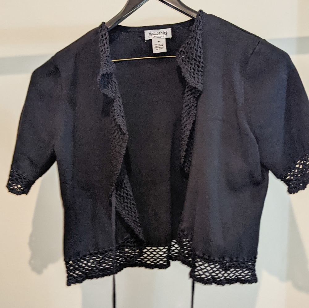 HAMPSHIRE BLACK CROPPED CAMISOLE